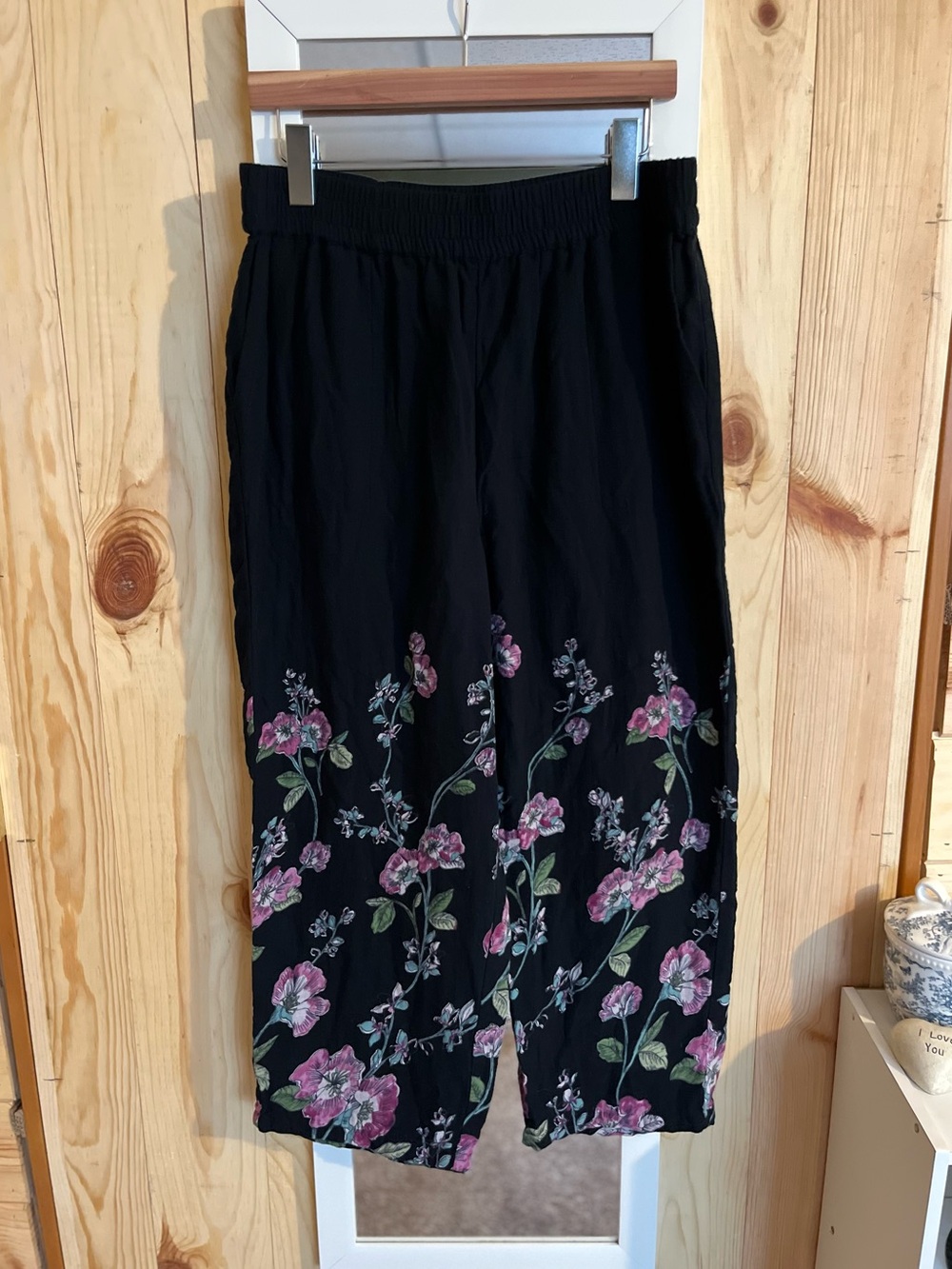 Susan Graver Pure Black Floral Cotton Gauze Crop Pants 100% Cotton